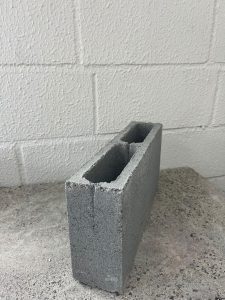 BLOCO – ALVENARIA VEDAÇÃO – 09X19X39CM